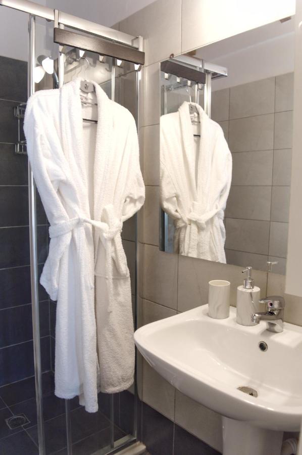 La Maison Bleue Apartment ลิคชูรี ภายนอก รูปภาพ
